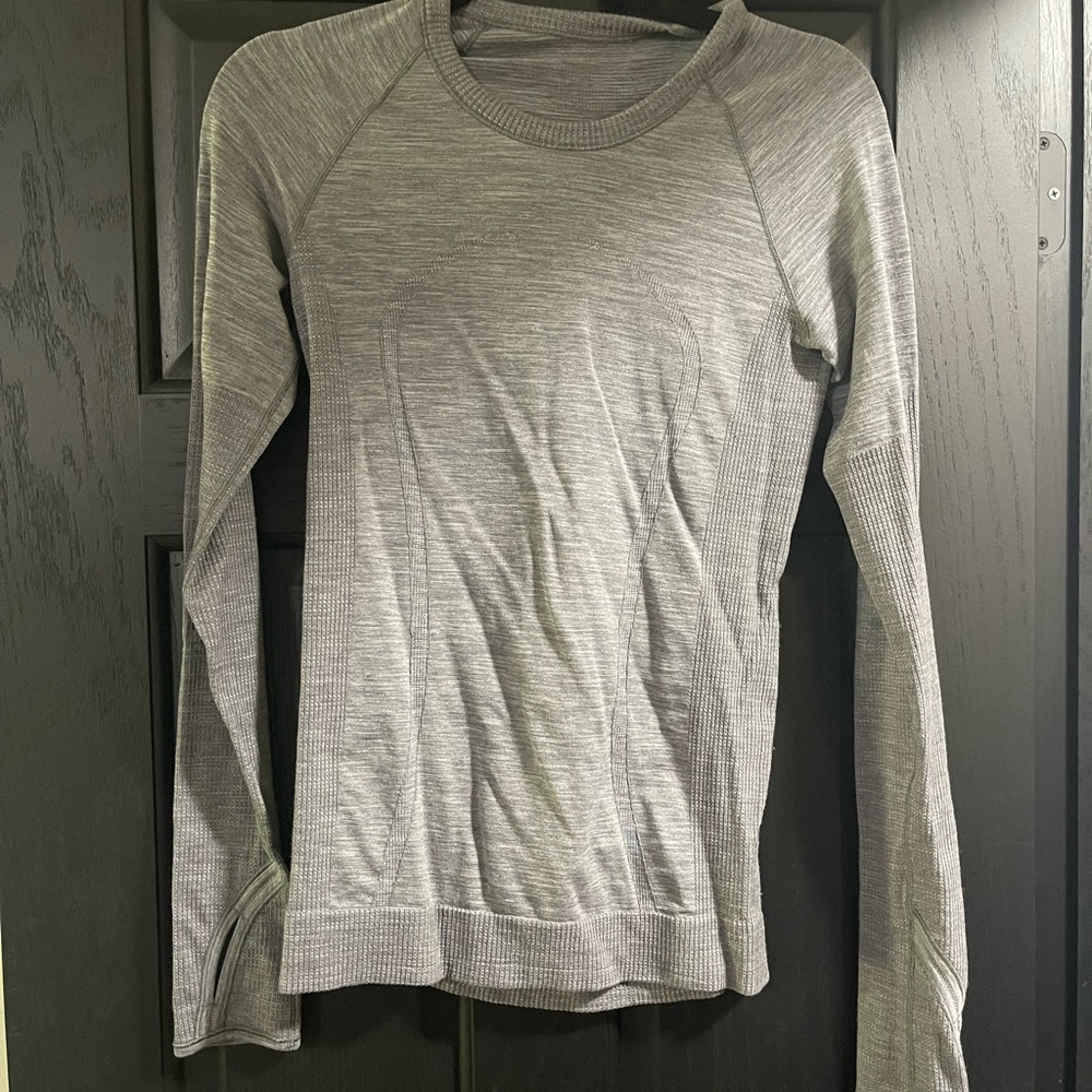 LULULEMON LONG SLEEVE